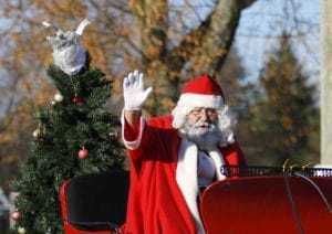 Christmas Traditions for Children: Watch the Santa Claus Parade